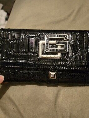 Guess Wallet